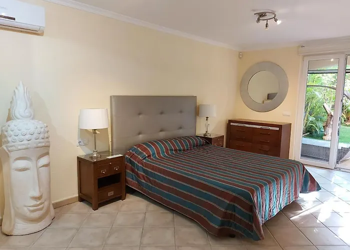 A 4 Floors House With A Large Capacity Los Cristianos (Tenerife)