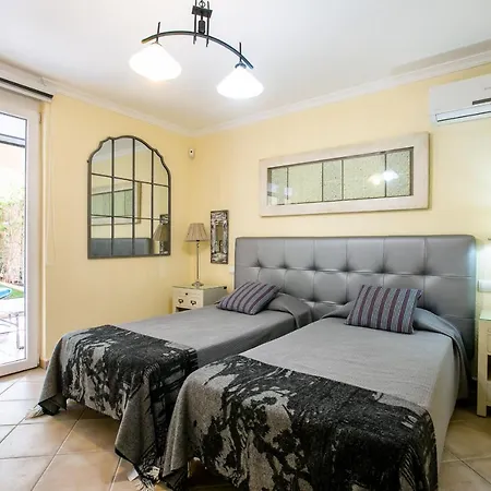 Сasa de vacaciones A 4 Floors House With A Large Capacity
