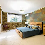 A 4 Floors House With A Large Capacity
